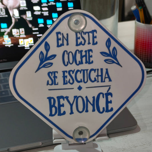 PLACA EN ESTE COCHE SE ESCUCHA...